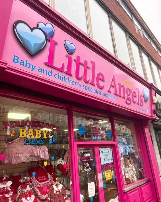 Custom Outdoor Retail Sign for Little Angels in Hull